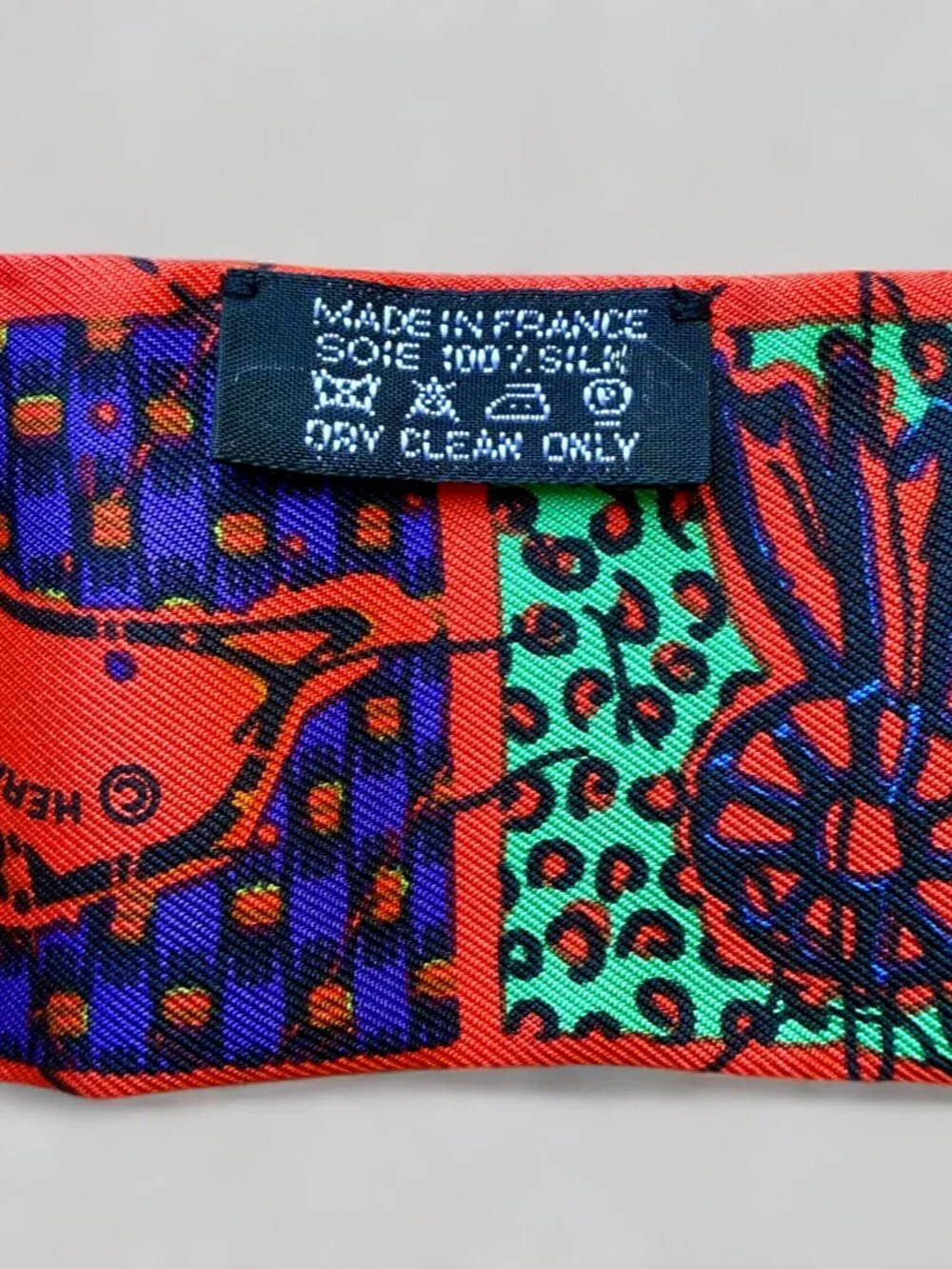 Hermes Red Multicolor Le Boubou H Silk Twilly Scarf